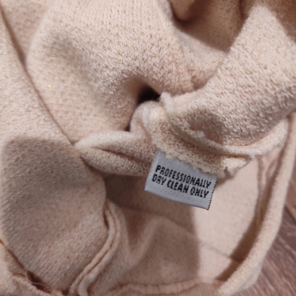 ST.JOHN - Picture 12 of 13